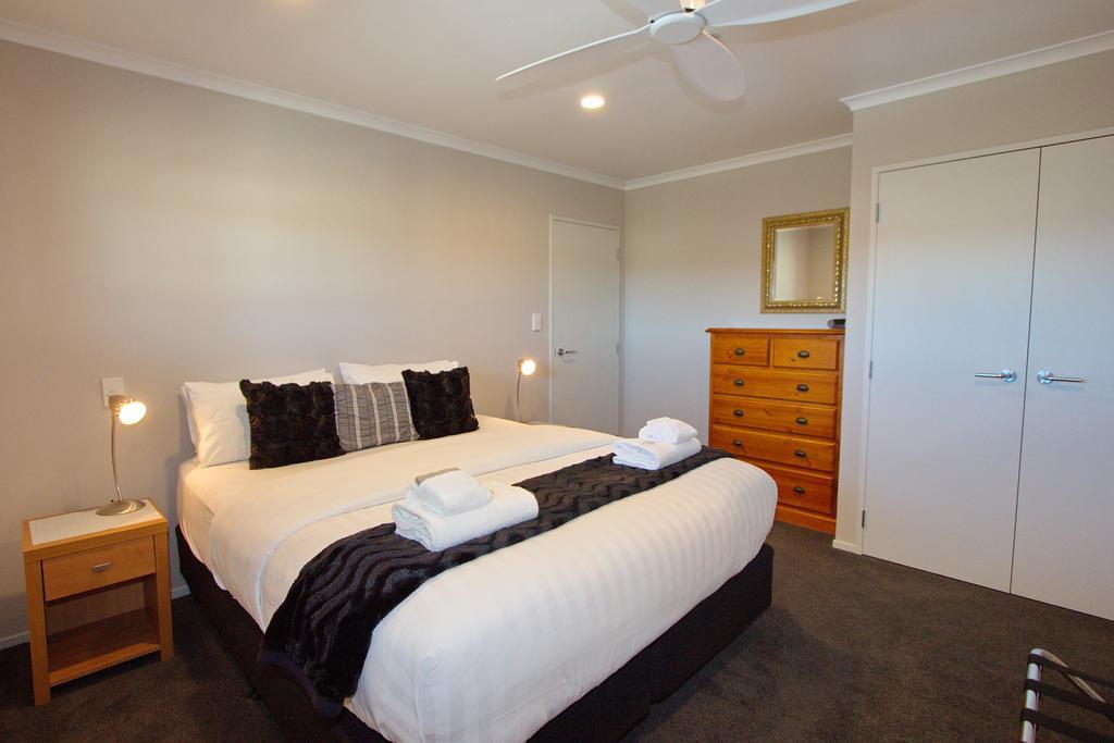 Marina Park Apartments Whitianga Exterior foto